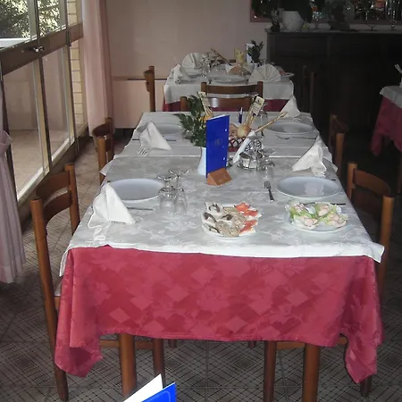 فندق Marselli