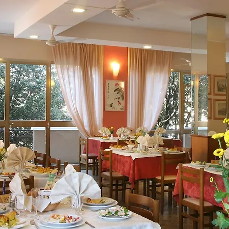 מלון Marselli רימיני