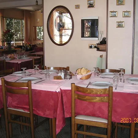 Отель Marselli